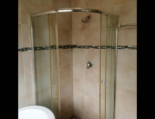 2 BEDROOM TOWNHOUSE FOR SALE IN LILIANTON